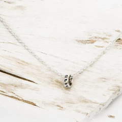 Collar con Mini Dijes de Plata - comprar online
