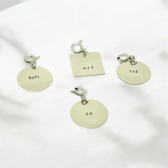 Imagen de Dije circular grabado en plata