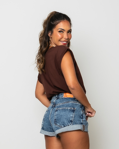 Blusa básica na internet
