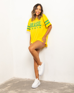 Vestido Brasilcore na internet
