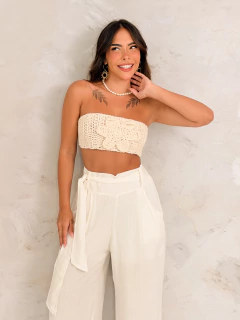 Cropped crochê flower