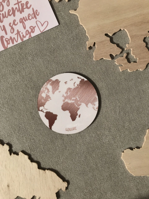 Posavasos CIRCULAR Rose gold Mapamundi