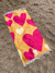 Lona Playera Rectangular Corazones Amarillo y Fucsia en internet