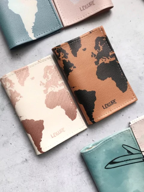 Funda para Pasaporte INSEPARABLES Mapamundi Completo