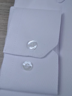 Camisa Maquinetada Branca na internet