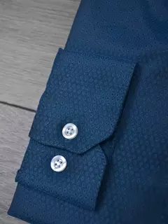 Camisa Maquinetada Azul Petroleo na internet