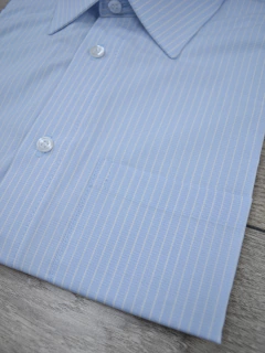 Camisa Manga Curta Listrada Azul Claro na internet