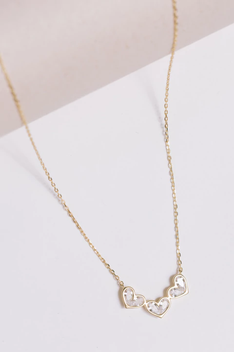 COLLAR GLENDA CORAZONES DORADO