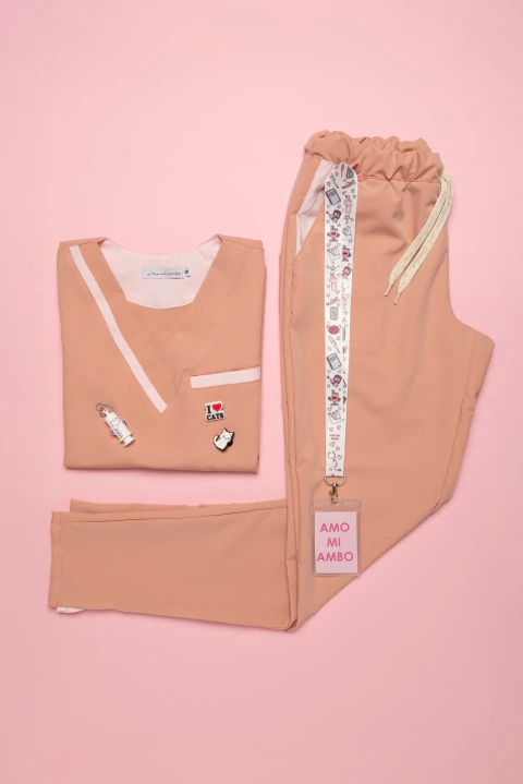 MALIBÚ CHAQUETA SALMON CON ROSA - comprar online