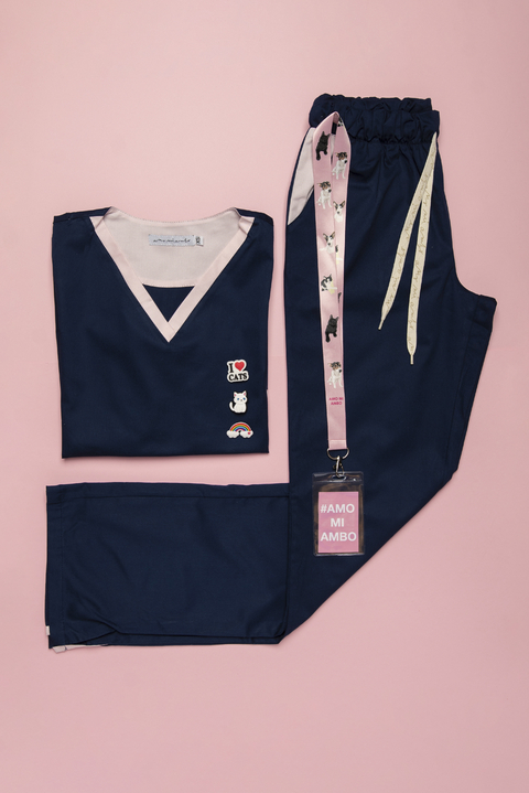 EMMA CHAQUETA AZUL CON ROSA - comprar online