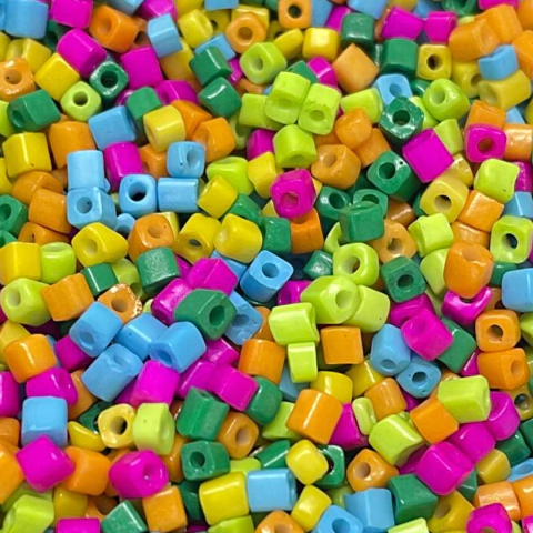 (CO-1376) PAQ. 25 GR MOSTACILLON CUADRADO MIX COLORES