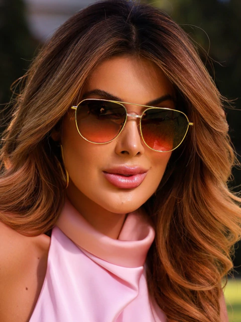 Óculos Aviador Garden degradê marrom rosa e dourado em metal premium. Proteção UV400 e lente resistente. Revenda com alta margem de lucro. Compre no atacado Clush!