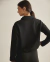 BUZO CROP BLACK en internet