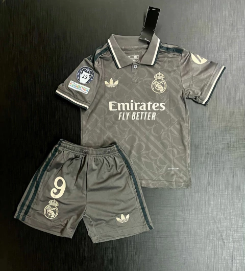 Kit Niños Real Madrid Alternativa 2024/25 Mbappe - comprar online