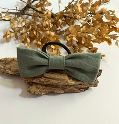 Moño Línea Tusor VERDE MALVA. Vincha o Gomita en internet