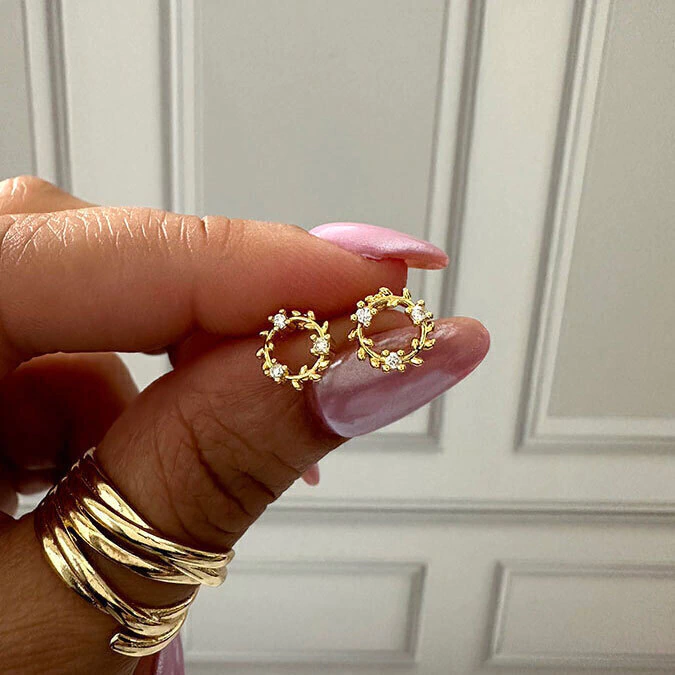 Par Aros Circulo de Hojitas Gold | Acero Dorado