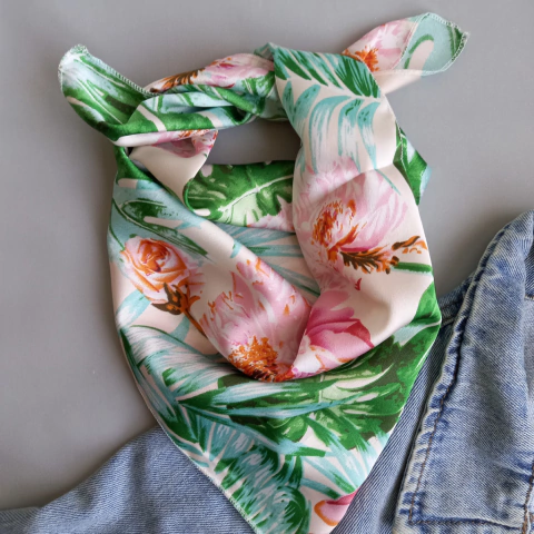 Pañuelo Seda DERLIS