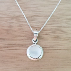 Dije White Círculo Nácar 10mm Plata 925