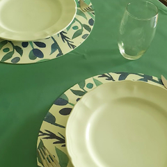 Mantel impermeable liso verde pastel