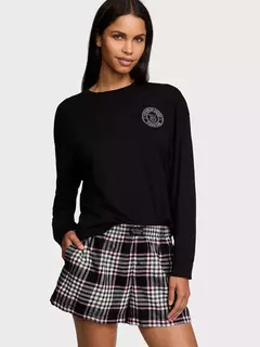 Pijama Remera Negra Strasses Shorts Cuadrille Linea Signature L Victoria's Secret - comprar online