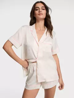 Pijama de Saten Corto Tiza Logo Icónico Linea Signature Victoria´s Secret - comprar online
