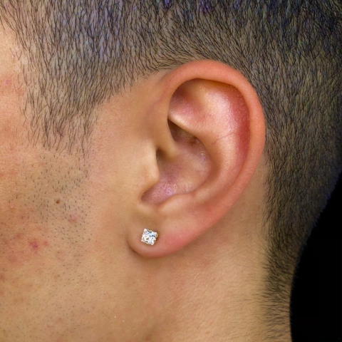 Par De Brincos Quadrado Com Pedra Zircônia - 4x4mm - Ouro