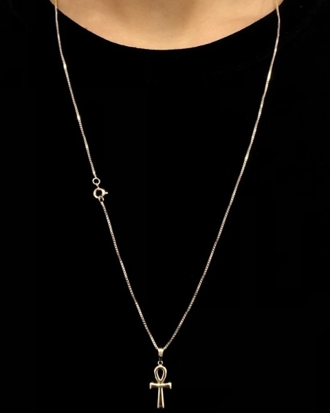 Corrente Veneziana (1mm) - 4g - 70cm + Pingente Cruz Ansata 2x1cm - Banhado a ouro 18k