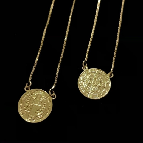 1Escapulário Veneziana São Bento - 70cm - Ouro na internet