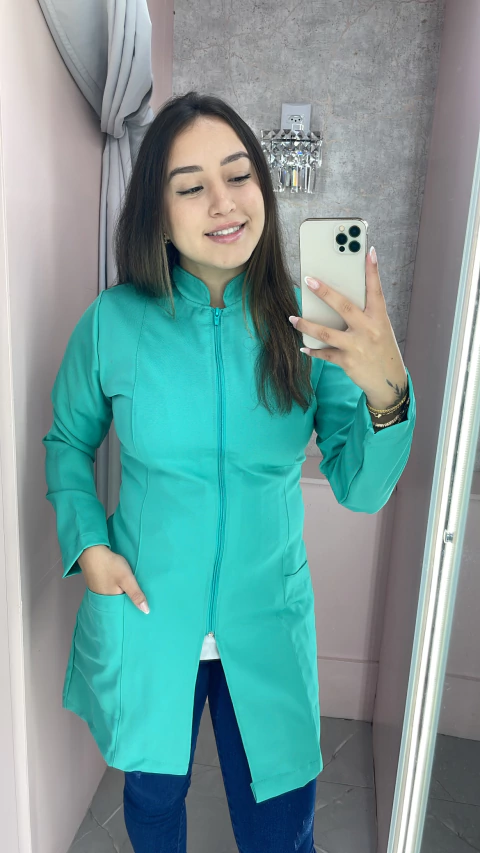 Jaleco Carolina Green Sea Manga Longa - comprar online
