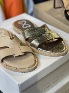 Sandalias cuero V nude en internet