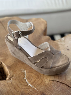 Sandalias altas Lulú visón - comprar online
