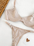Conjunto Ari en internet