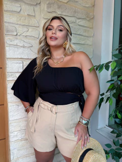 SHORTS ALFAIATARIA COM CINTO KARLA - BEGE na internet