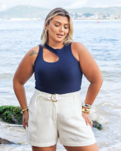 REGATA CANELADA RECORTE KARLA - AZUL - D' VINA PLUS SIZE