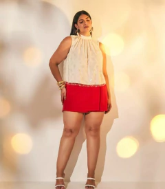 SHORTS SAIA - VERMELHO - PRÉ VENDA DIA 26/11