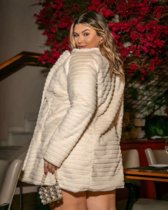 CASACO OVER PELO LOLLA - OFF WHITE - loja online