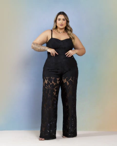 CONJUNTO RENDADO (CROPPED + CALÇA) PENELOPE - PRETO