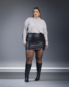 SAIA CORINO HELENA - PRETO na internet