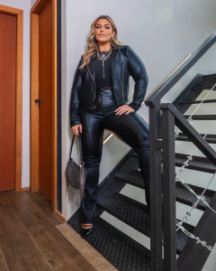 JAQUETA RESINADA ANITTA - PRETO na internet