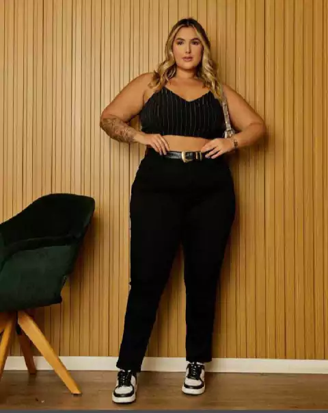 CALÇA JEANS CIGARRETE - PRETO