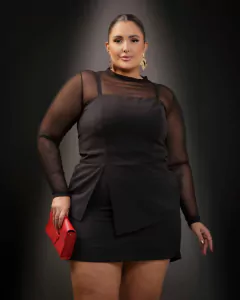 CONJUNTO (BLUSA ASSIMÉTRICA + SHORTS SAIA) SOFIA - PRETO na internet