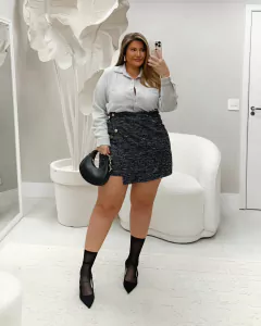 CAMISA COM BOLSO SORAYA - CINZA na internet