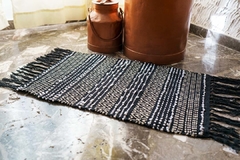 Alfombra Rustica Tejida Costado De Cama 50 X 80 Cm