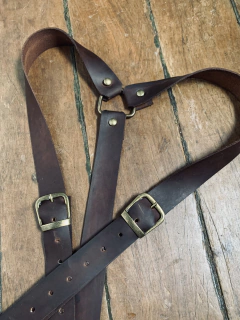 Suspensório em couro - comprar online