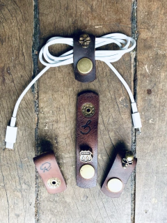 Porta cabo para celular na internet