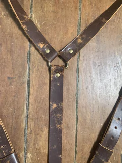 Suspensório sintético na internet