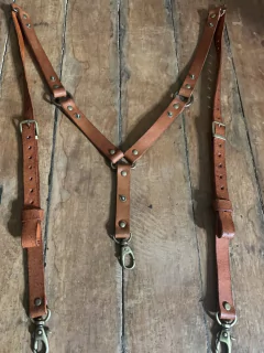 Suspensório em couro - comprar online