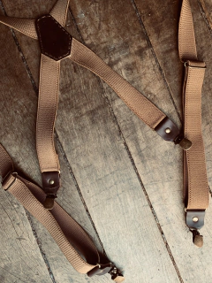 Suspensório em elástico modelo X