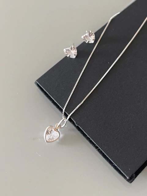 Kit Colar e brinco - Ponto de luz