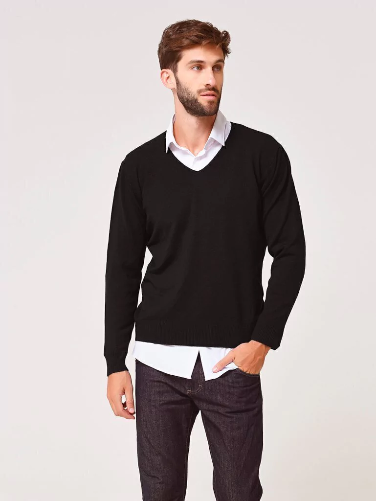 SWEATER MAXIMO CUELLO V (NEGRO)